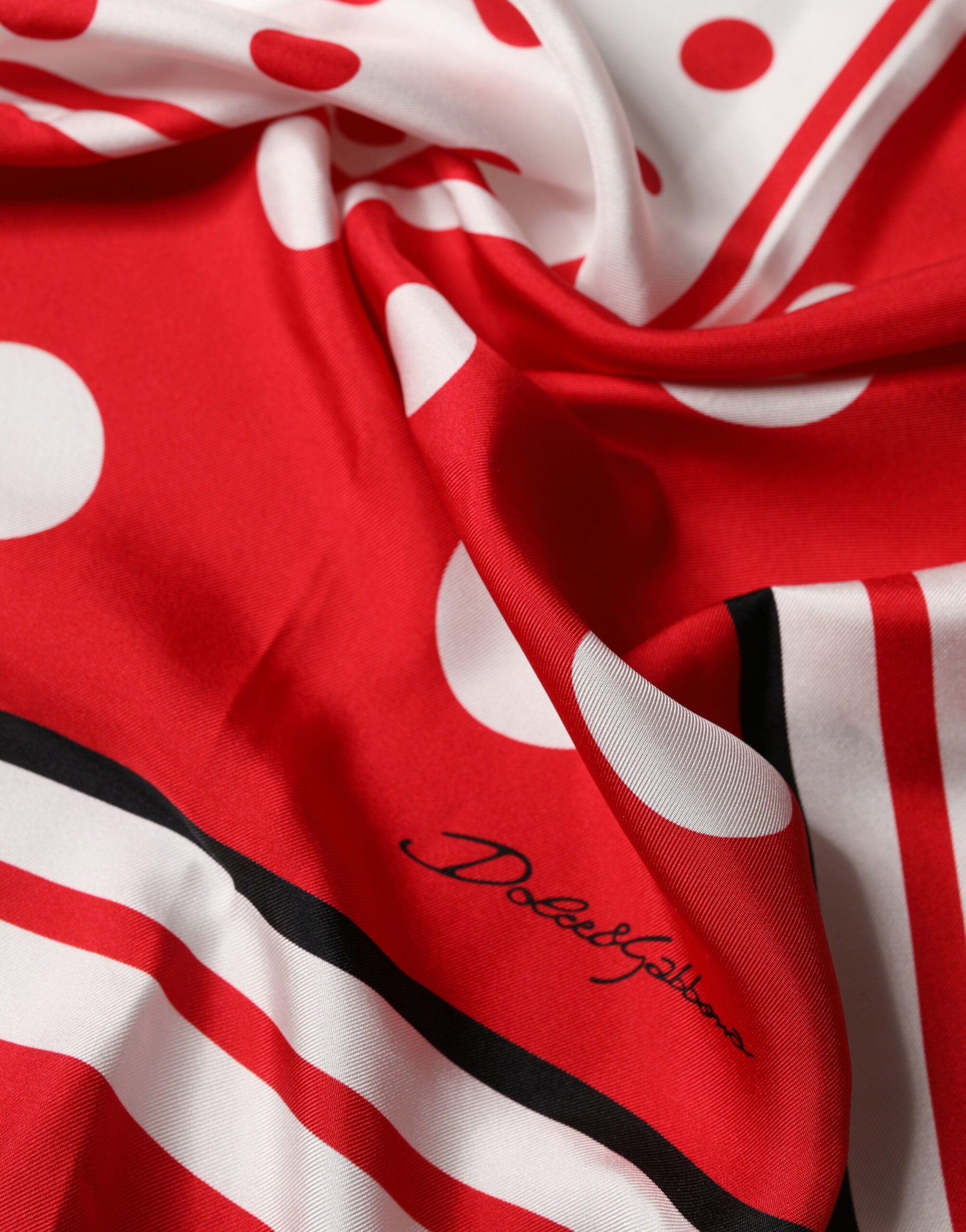 Dolce & Gabbana Red White Polka Dot Square Foulard 90cm x 88cm Scarf Dolce & Gabbana