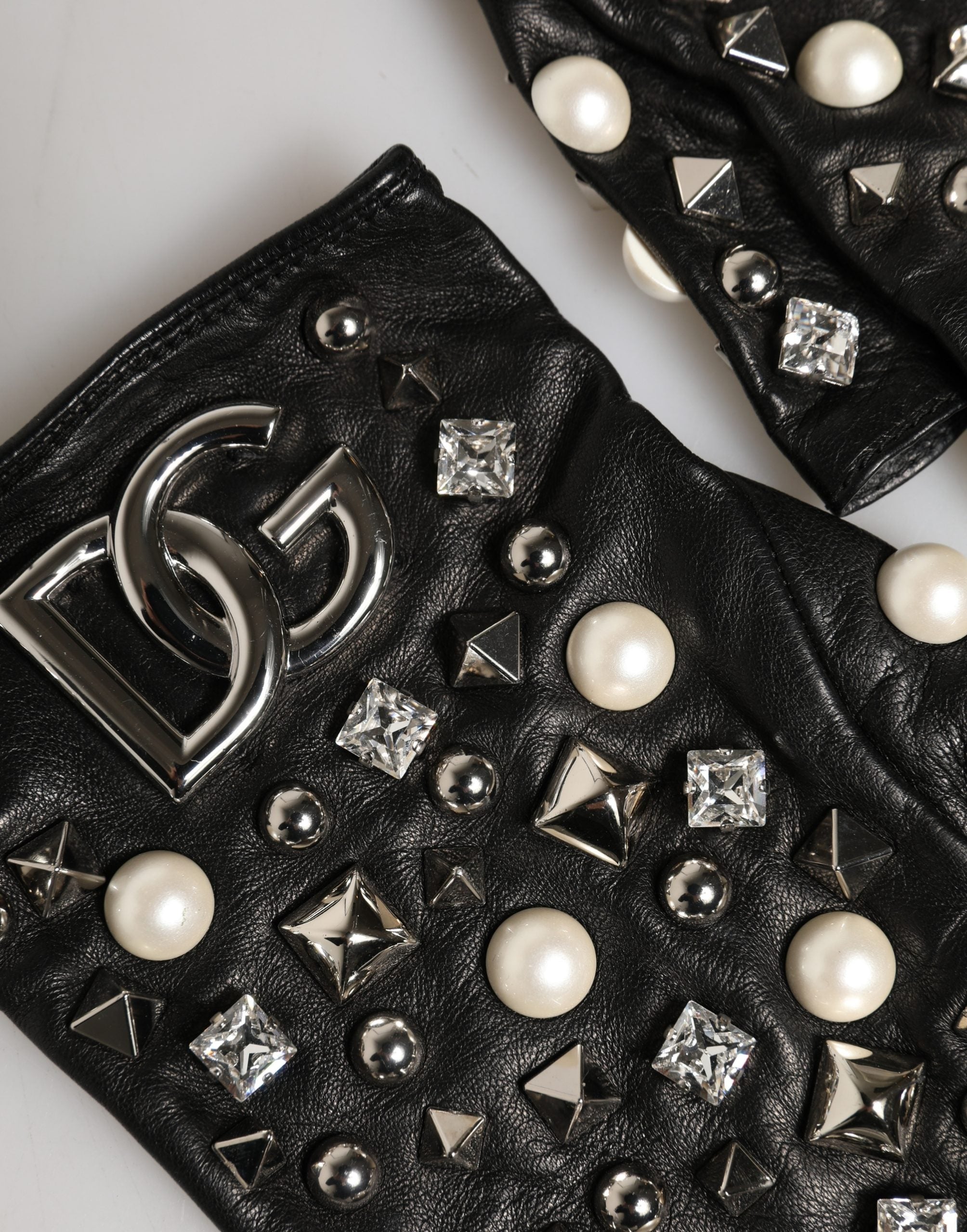 Dolce & Gabbana Black Pearl Embellished Wrist Length Gloves Dolce & Gabbana