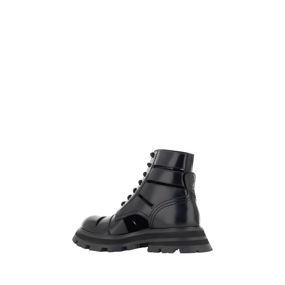 Alexander McQueen Black Calf Leather Bos Taurus Lace-Up Boots Alexander McQueen