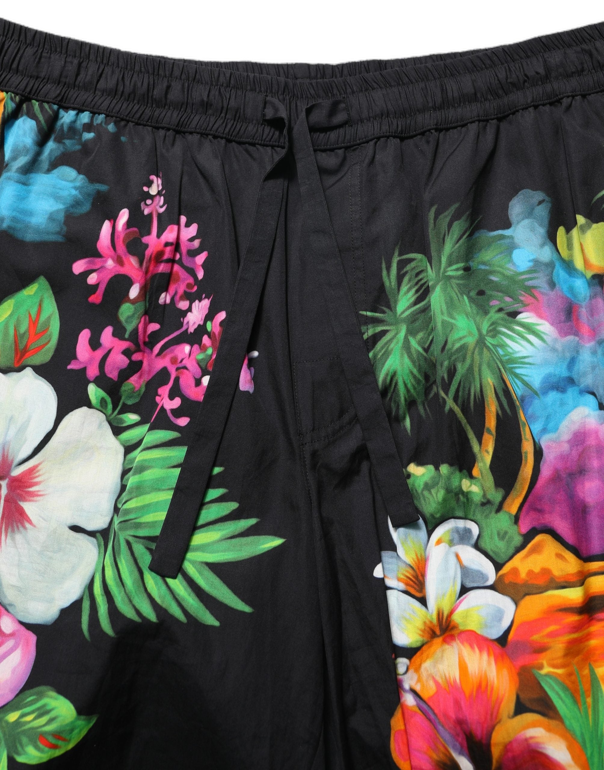 Dolce & Gabbana Black Cotton Tropical Floral Bermuda Shorts Dolce & Gabbana