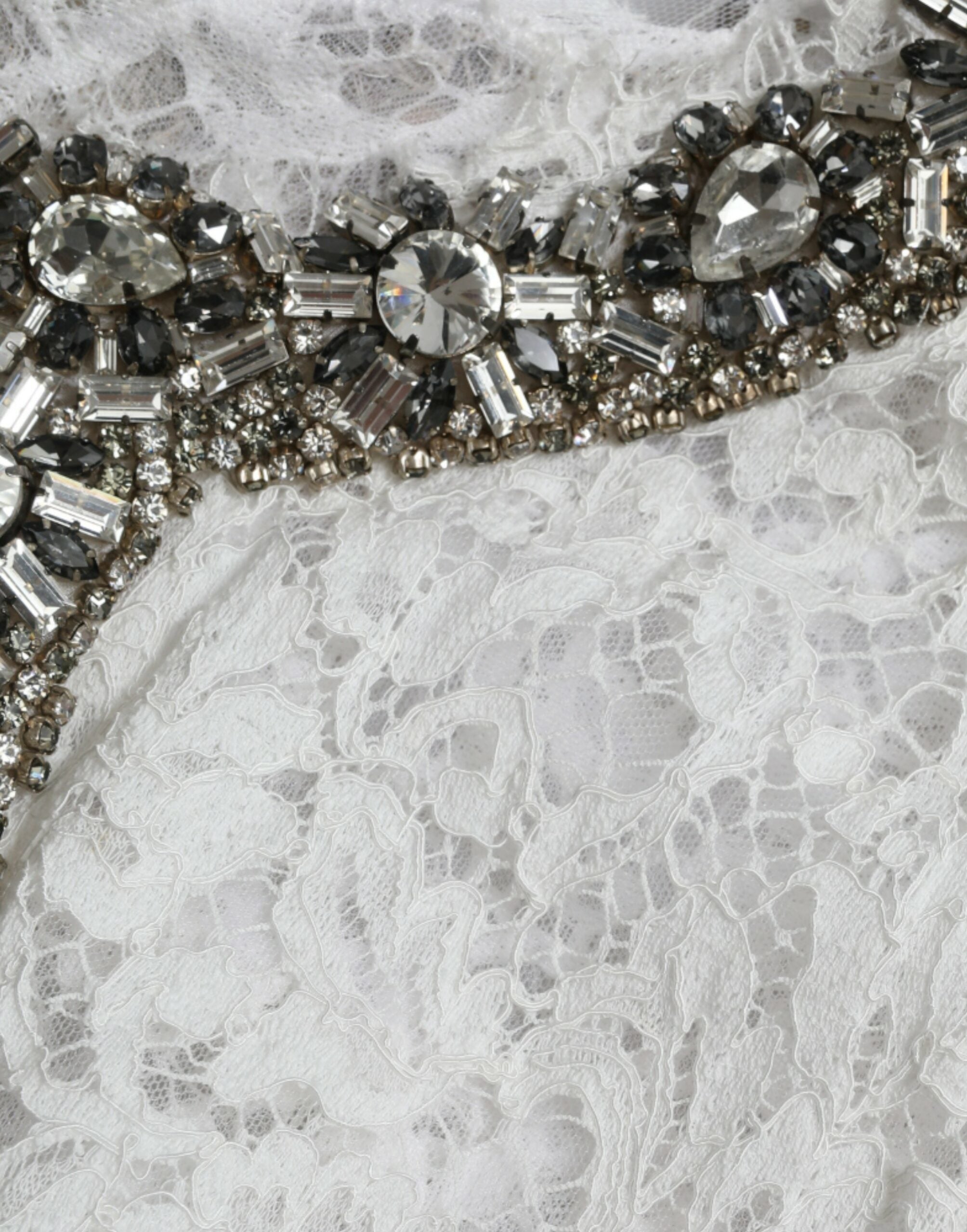 Dolce & Gabbana White Lace Crystal Embellished Shift Dress Dolce & Gabbana