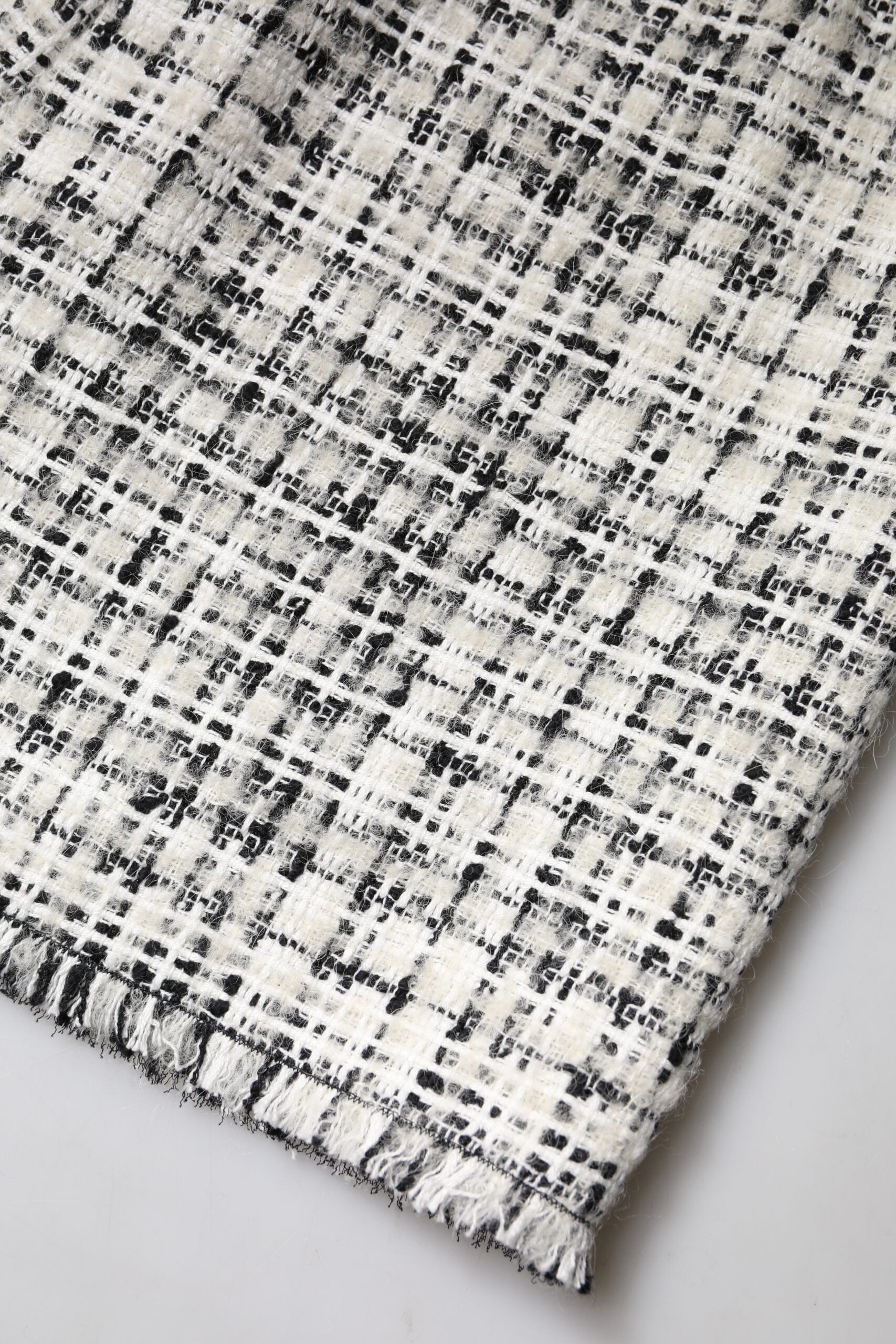 Dolce & Gabbana White Black High Waist Tartan Tweed Mini Skirt Dolce & Gabbana