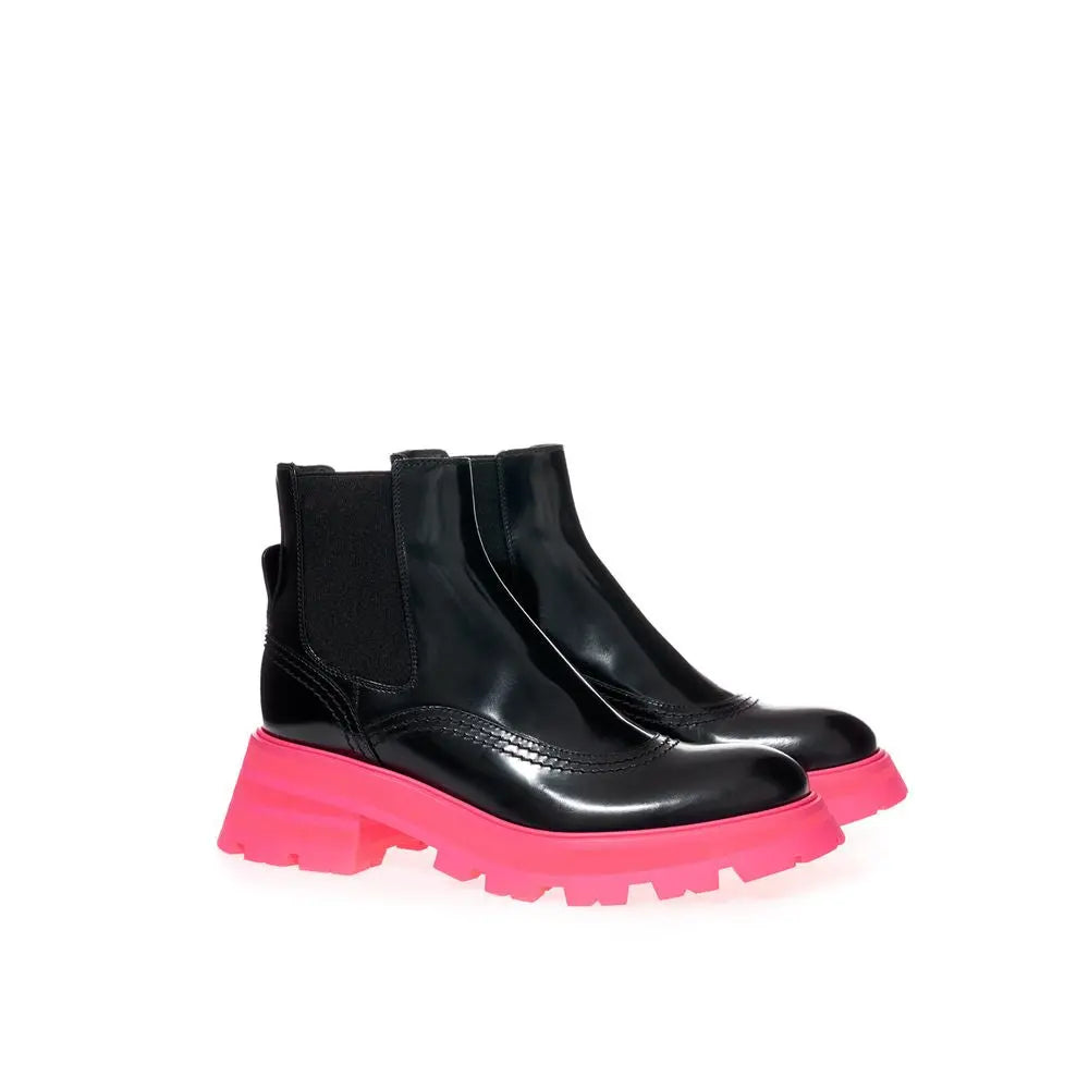 Alexander McQueen Black Leather Chelsea Boots Alexander McQueen