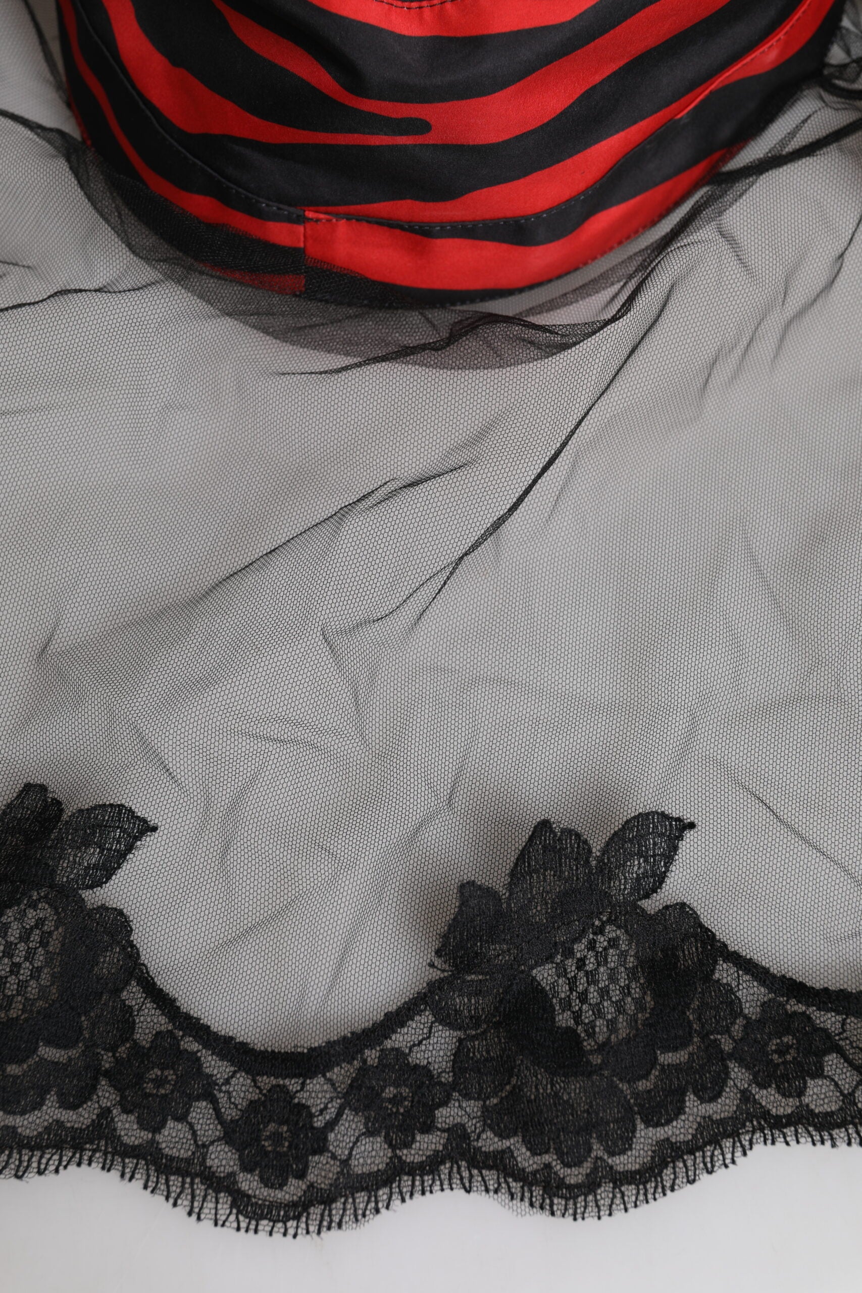 Dolce & Gabbana Black Red Stripes Lace Tulle Bucket Hat Dolce & Gabbana