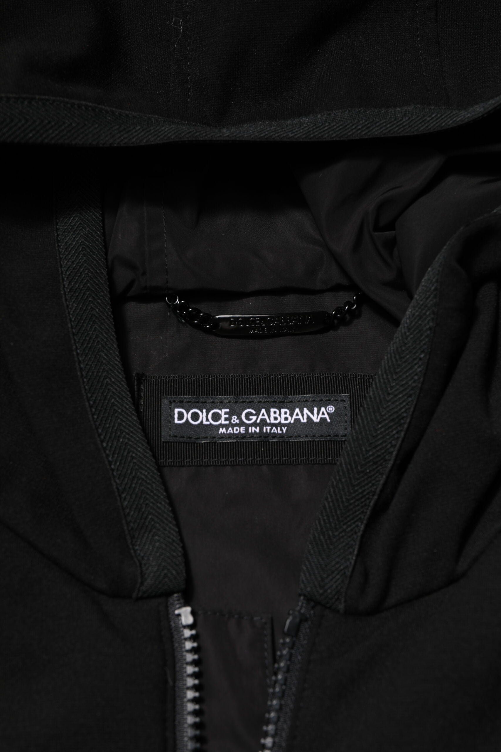 Dolce & Gabbana Black Sleeveless Hooded Logo Plaque Jacket Dolce & Gabbana