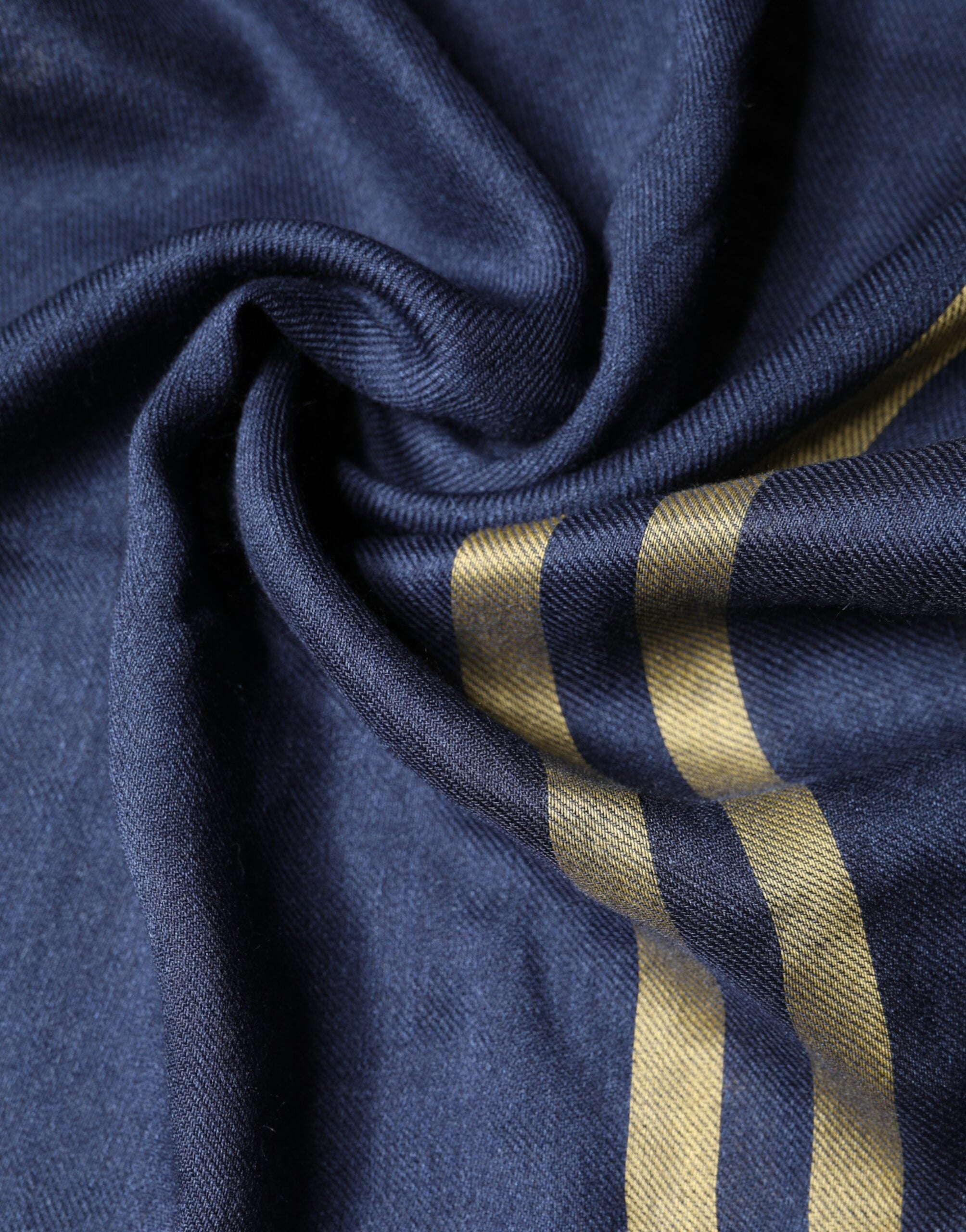 Dolce & Gabbana Blue Cashmere Neck Wrap Shawl Fringes Scarf Dolce & Gabbana