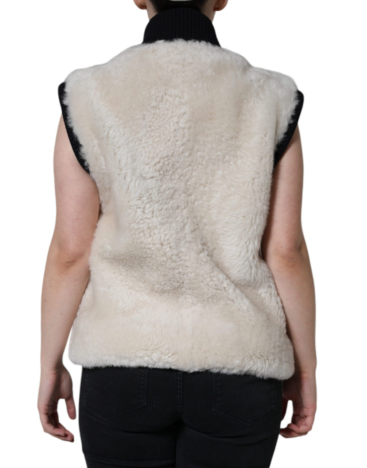 Burberry sleeveless jacket for women in white, product view 3