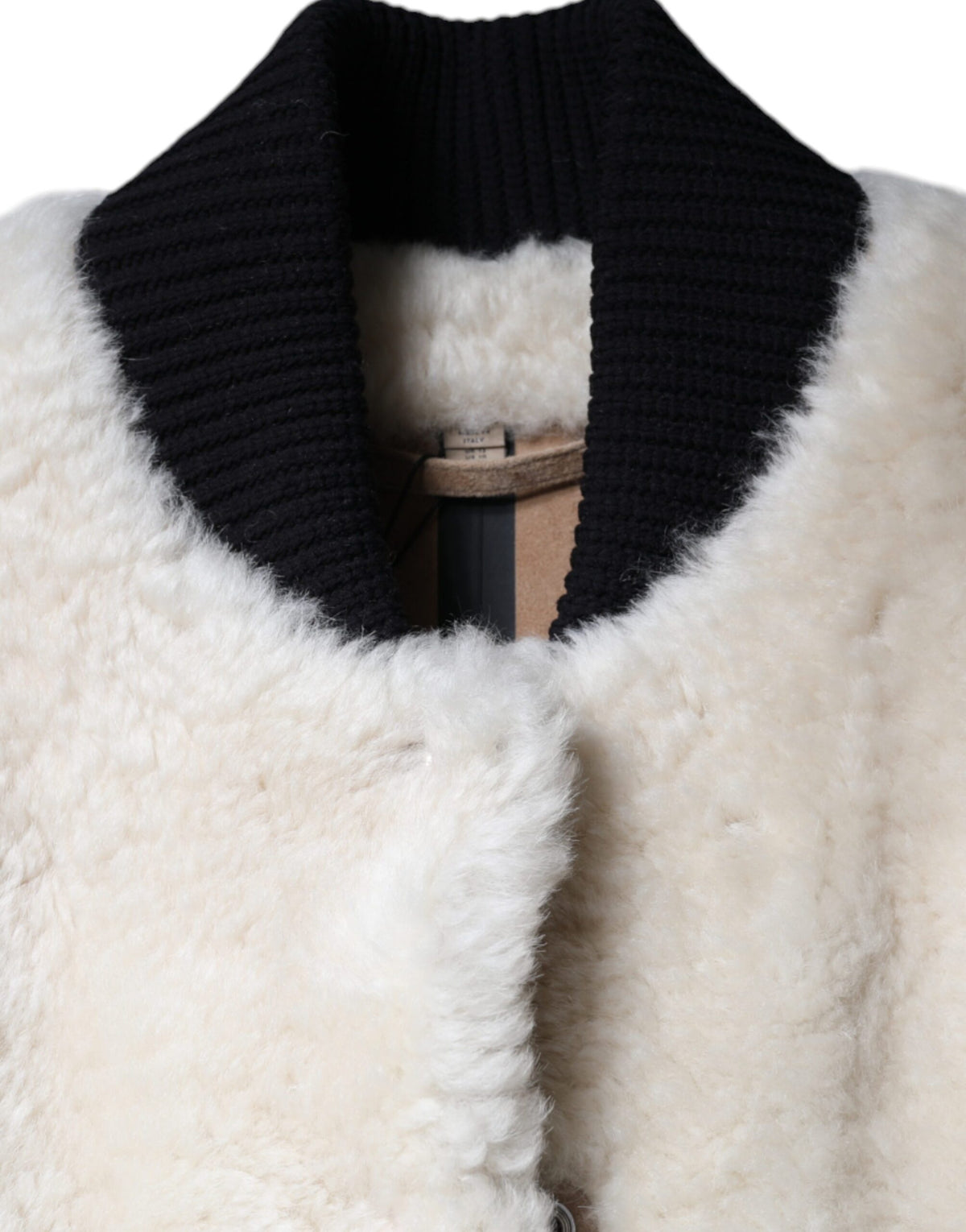Burberry sleeveless jacket for women in white, product view 7