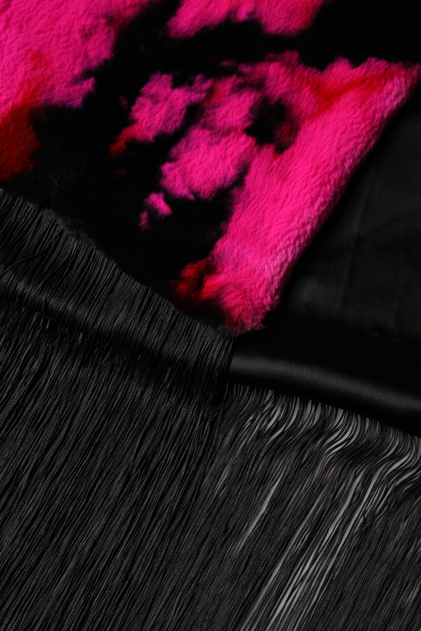 Dolce & Gabbana Pink Black Faux Fur Neck Wrap Fringes 200cm x 59cm Scarf Dolce & Gabbana