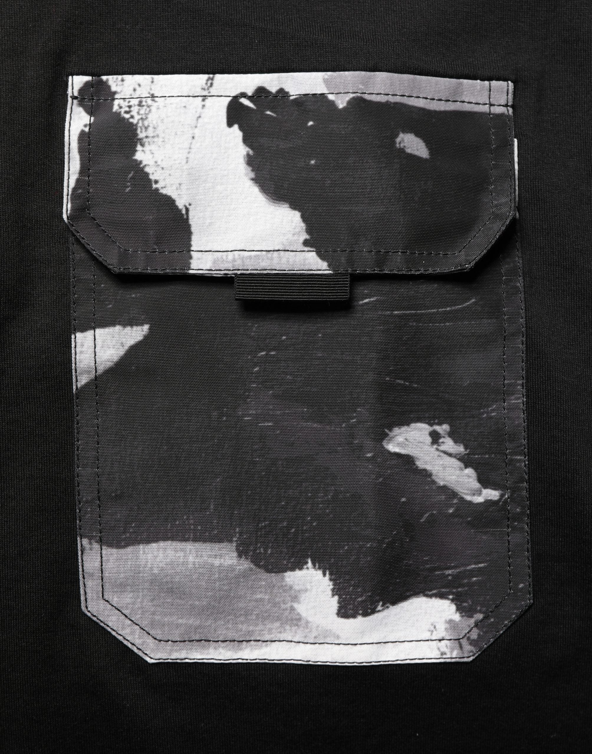 Dolce & Gabbana Black Camouflage Pocket Oversized T-shirt Dolce & Gabbana