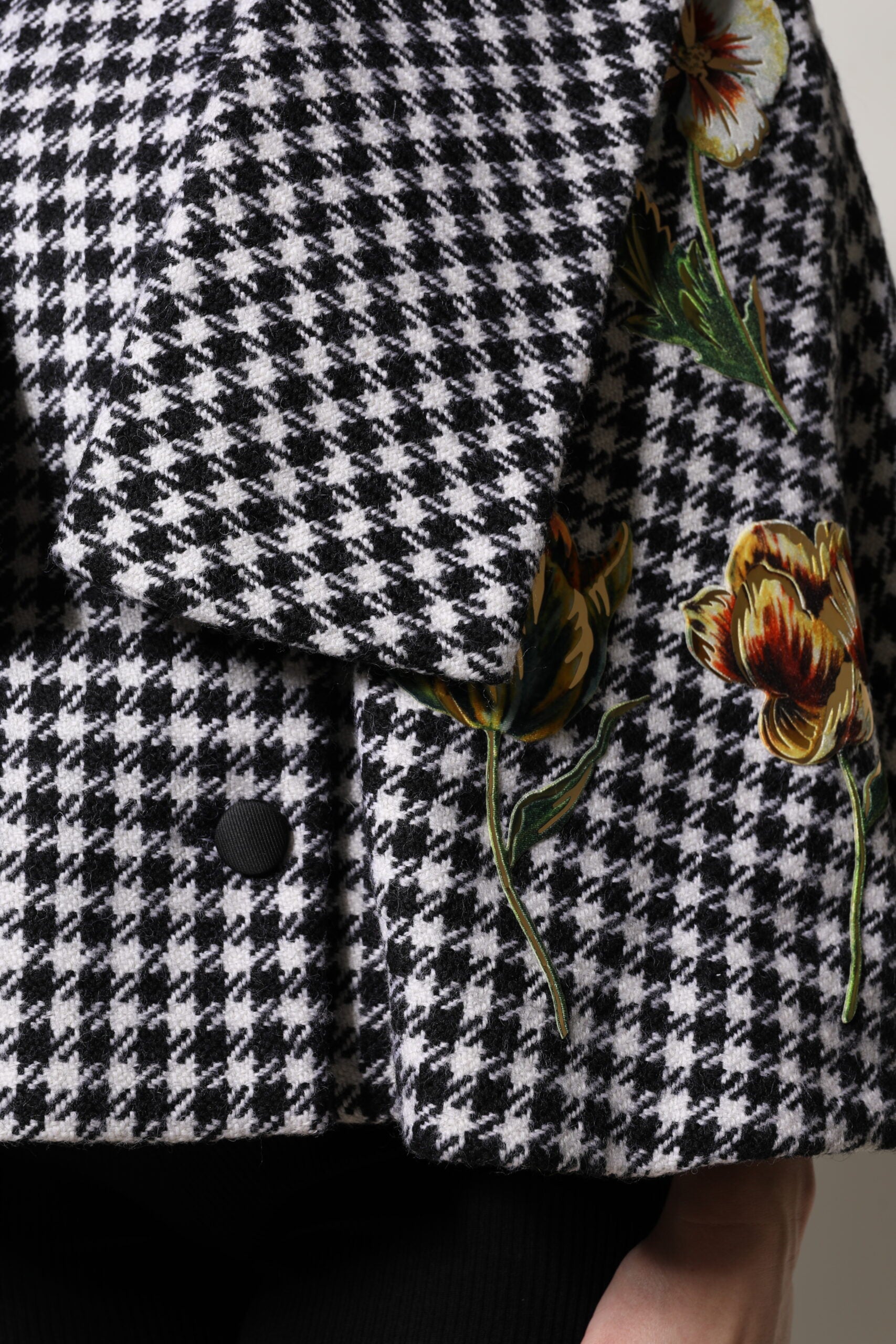 Dolce & Gabbana Black White Monochrome Patterned Floral Cape Jacket Dolce & Gabbana