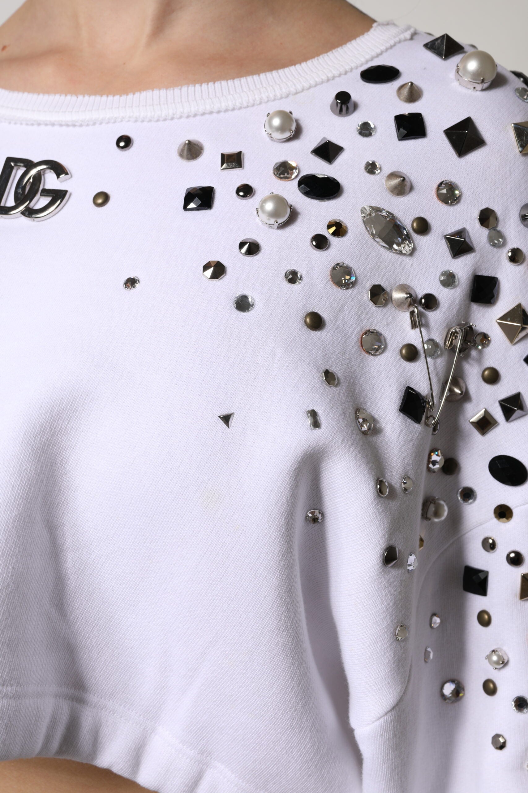 Dolce & Gabbana White Embellished Long Sleeve Cropped Sweater Dolce & Gabbana