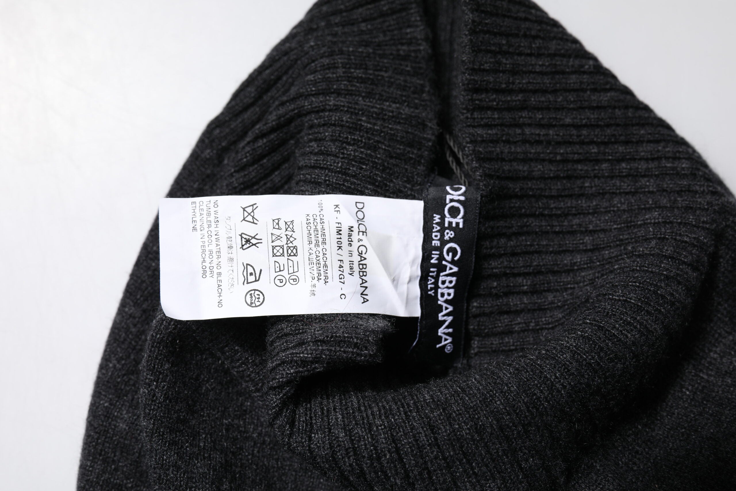 Dolce & Gabbana Black Cashmere Knitted Neck Warmer Foulard Scarf Dolce & Gabbana