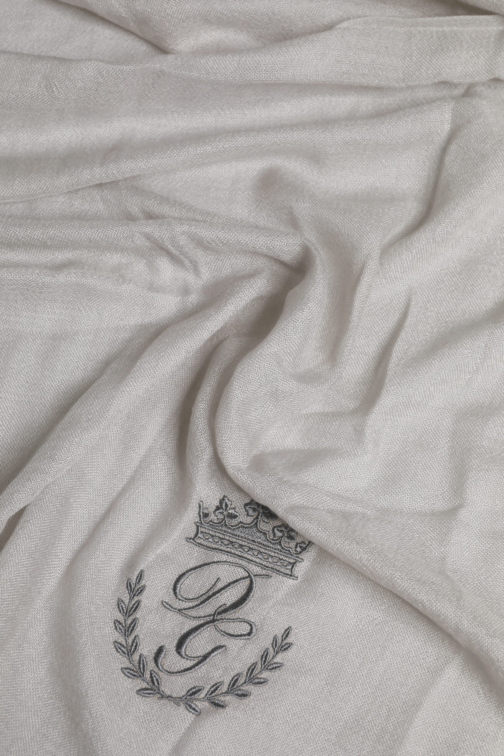 Dolce & Gabbana Gray DG Crown Neck Warmer Wrap Shawl Scarf Dolce & Gabbana