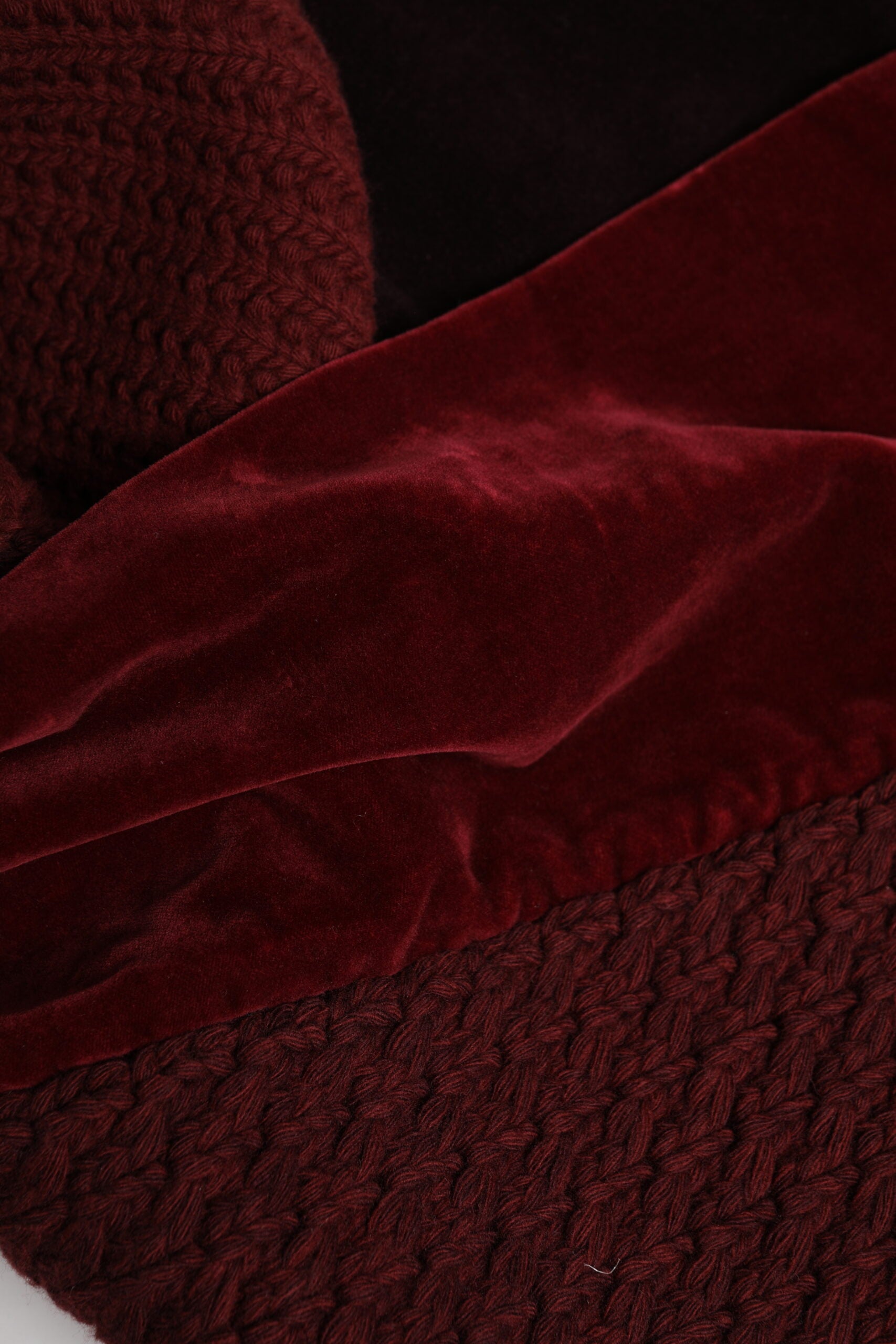 Dolce & Gabbana Maroon Black Neck Warmer Wrap Shawl Scarf Dolce & Gabbana