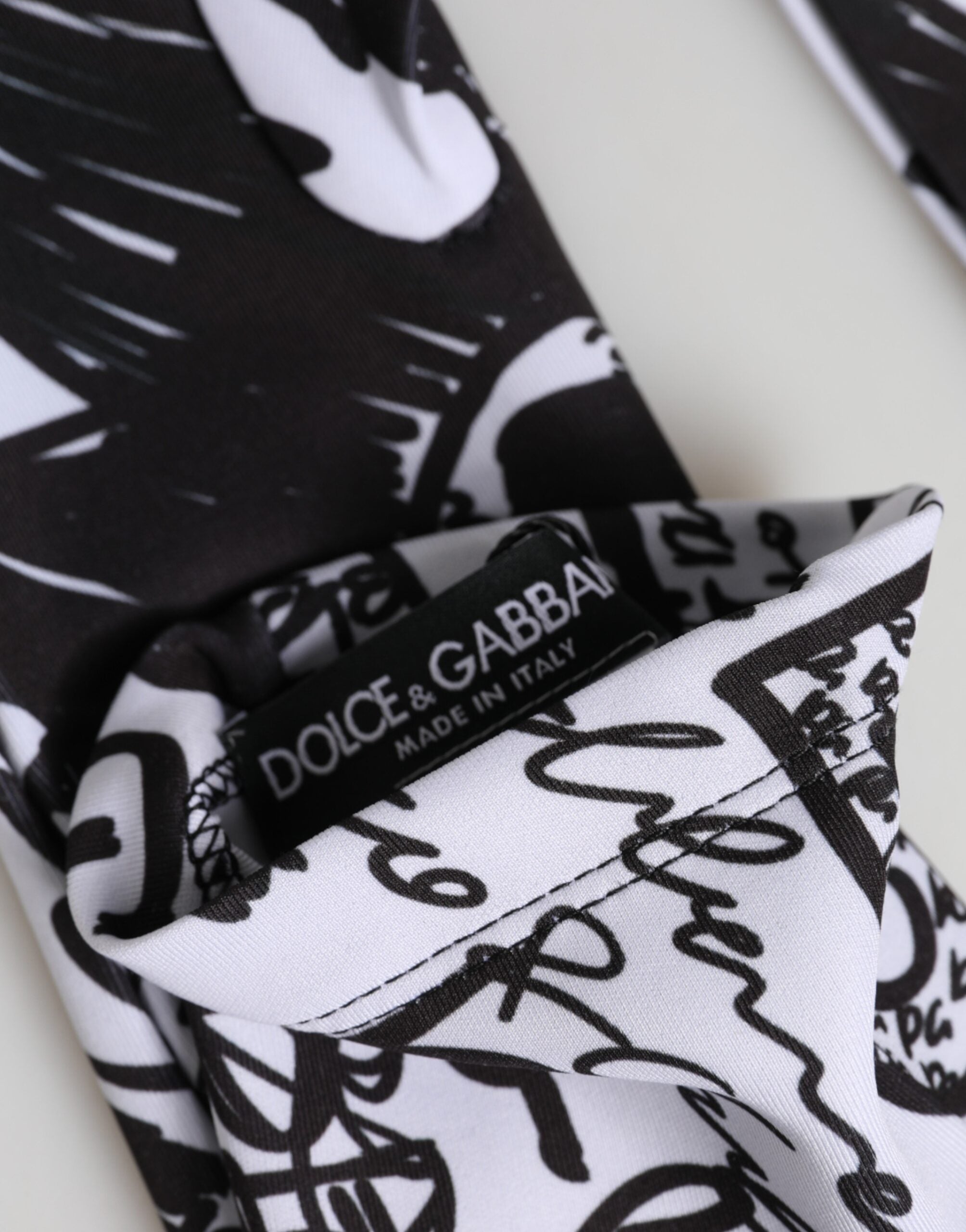 Dolce & Gabbana Gloves Black White DG Logo Elbow Length Mitten Dolce & Gabbana