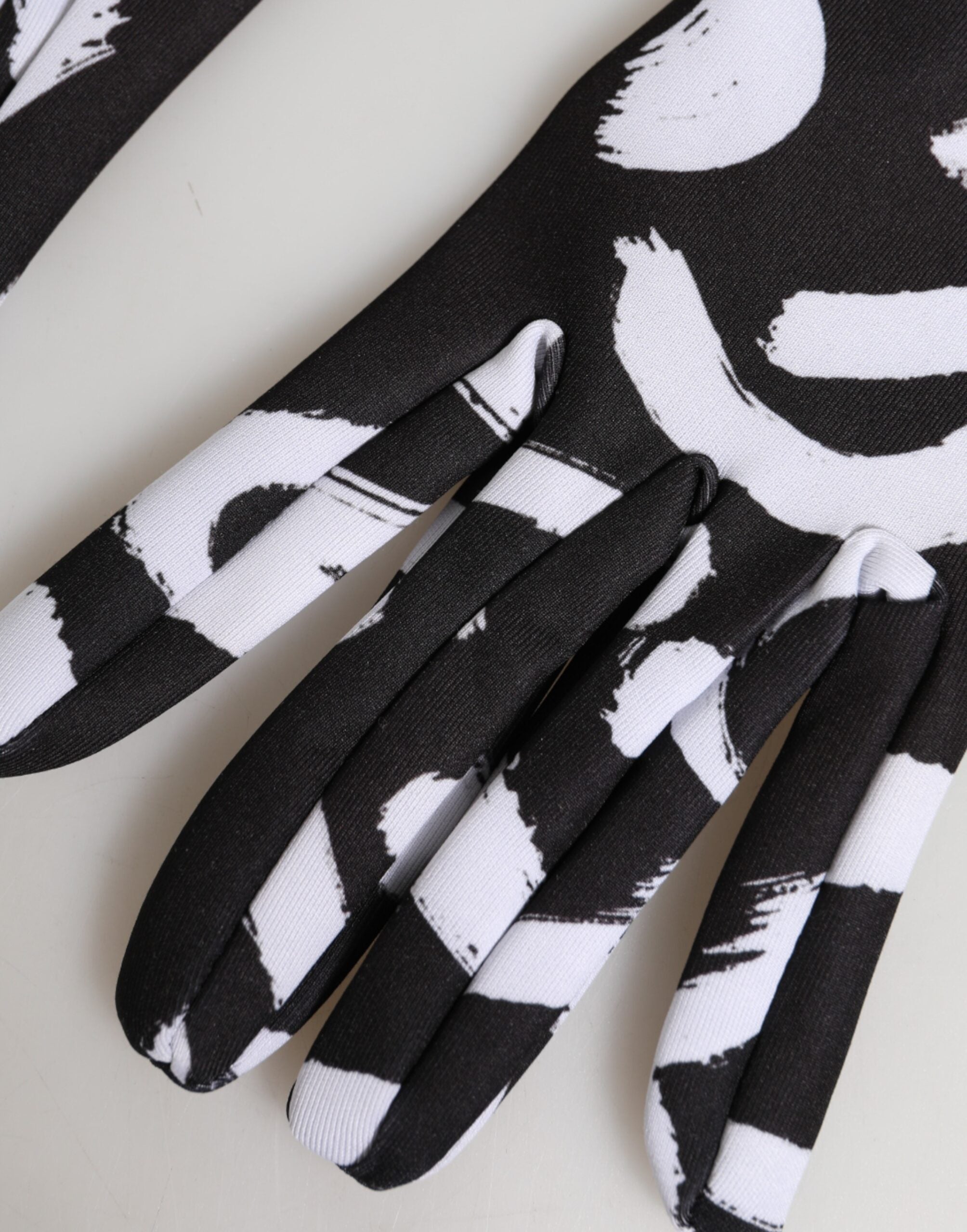 Dolce & Gabbana Black White DG Logo Elbow Length Mitten Gloves Dolce & Gabbana