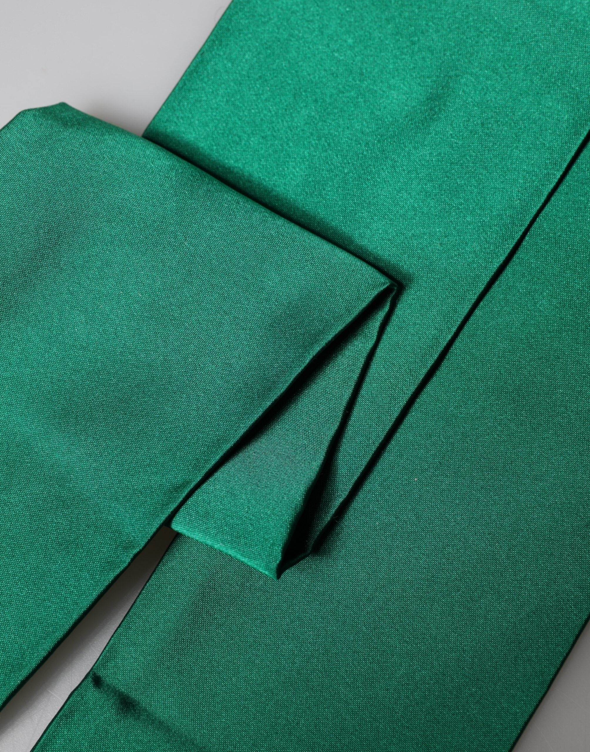 Dolce & Gabbana Green Silk Fringes Neck Wrap Foulard Scarf Dolce & Gabbana