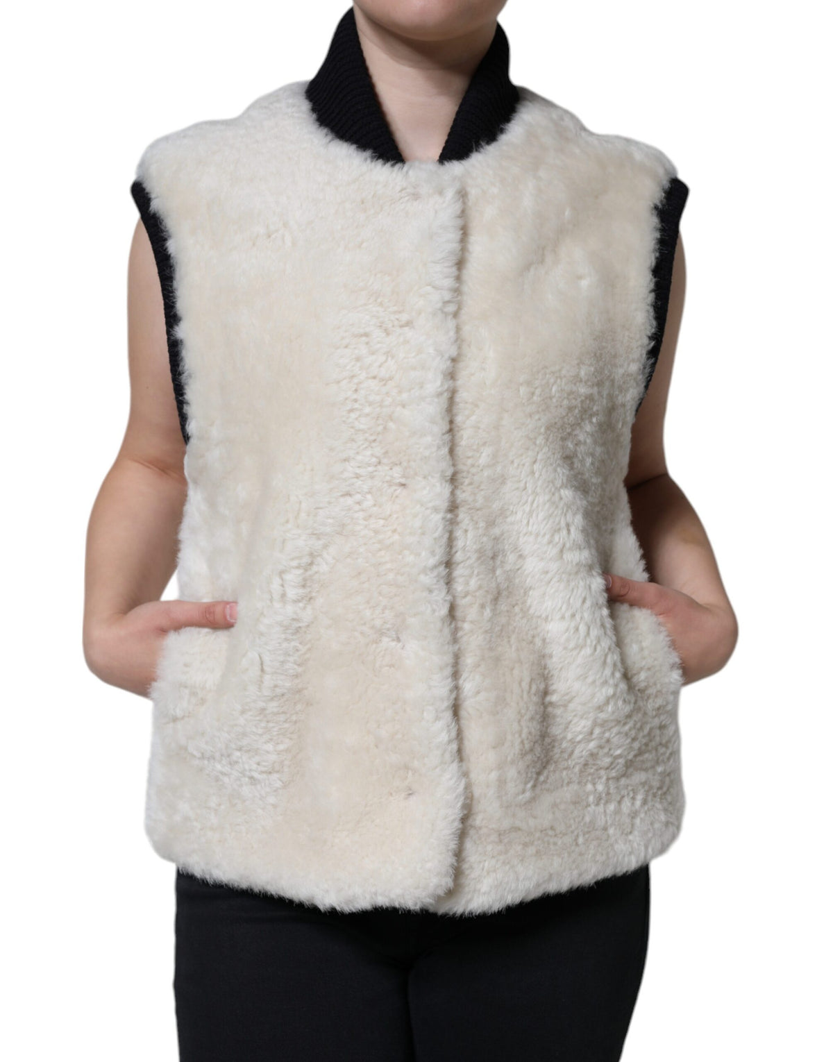 Burberry sleeveless jacket for women in white, product view 1