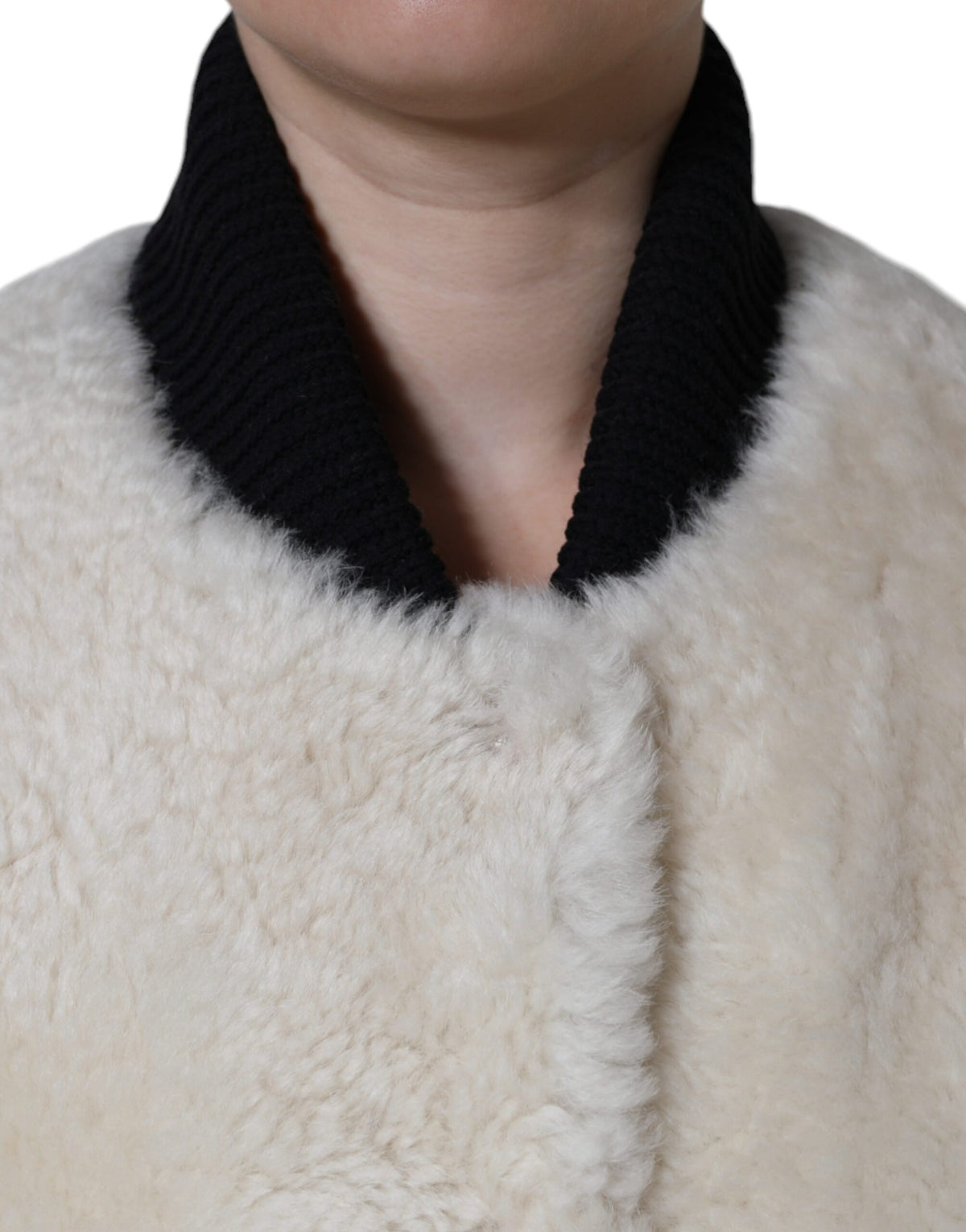 Burberry sleeveless jacket for women in white, product view 4